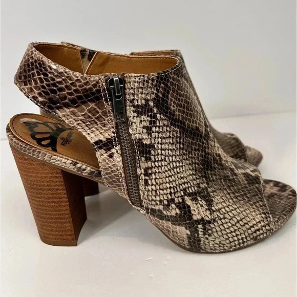 Fergalicious open-toe chunky heel shoe, size 10, faux snakeskin, NEW, Sandals - Picture 4 of 11
